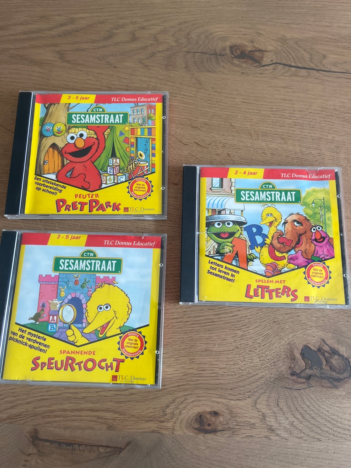 Sesamstraat CD-ROMs: Peuter Pretpark, Spelend Leren, Speurto, Spelcomputers en Games, Games | Pc, Puzzel en Educatief, 1 speler