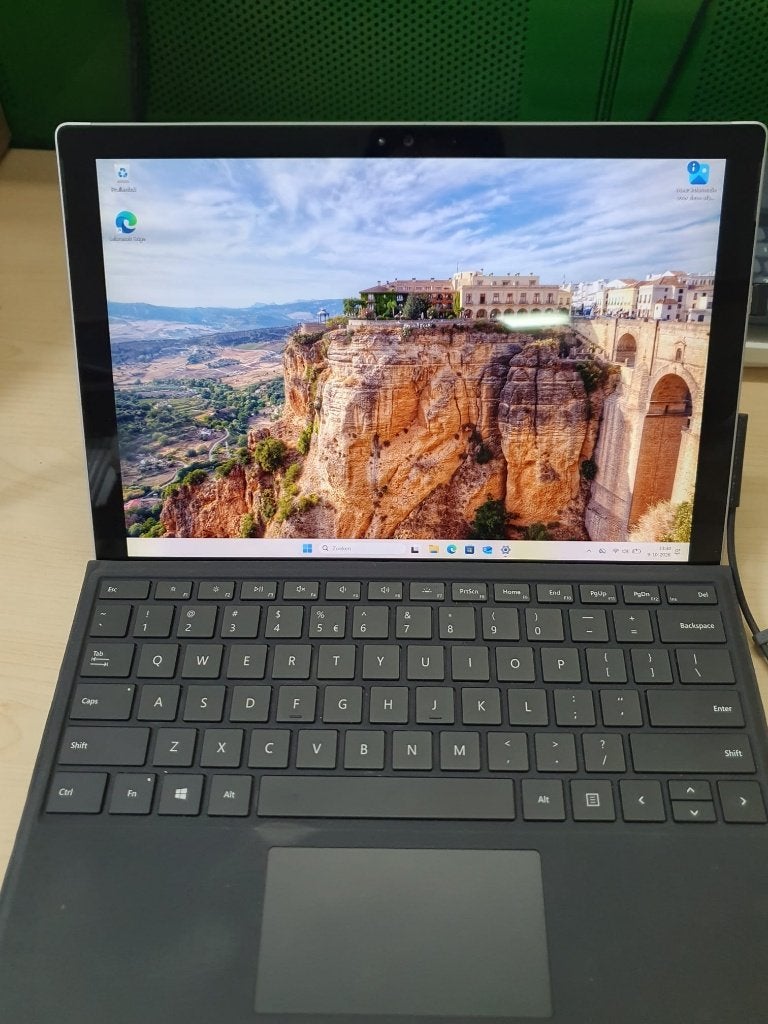 Microsoft Surface Laptop 1724 / i5-6th gen 256GB SSD 8GB ram, 256 GB, 2 tot 3 Ghz, 8 GB, 13 inch