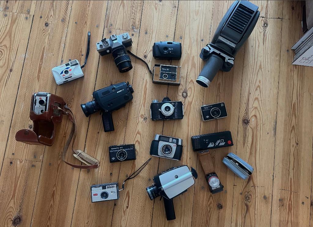 Verzameling Analoge foto + film camera's, Ophalen, Gebruikt, Compact, Overige Merken