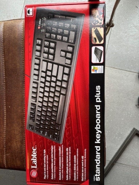 Labtec Standard Keyboard Plus - Nieuw in doos, Plug-and-play, Labtec, Nieuw, Ophalen of Verzenden