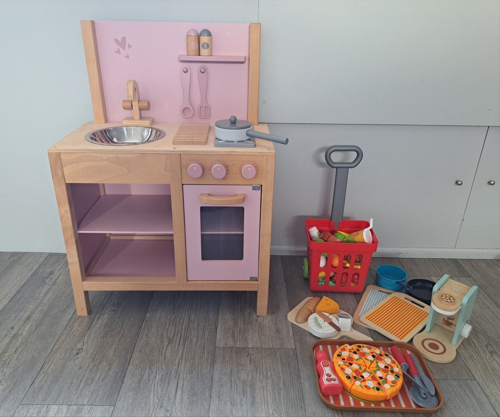 Speelgoed keukentje met accessoires, Ophalen, Gebruikt, Hout