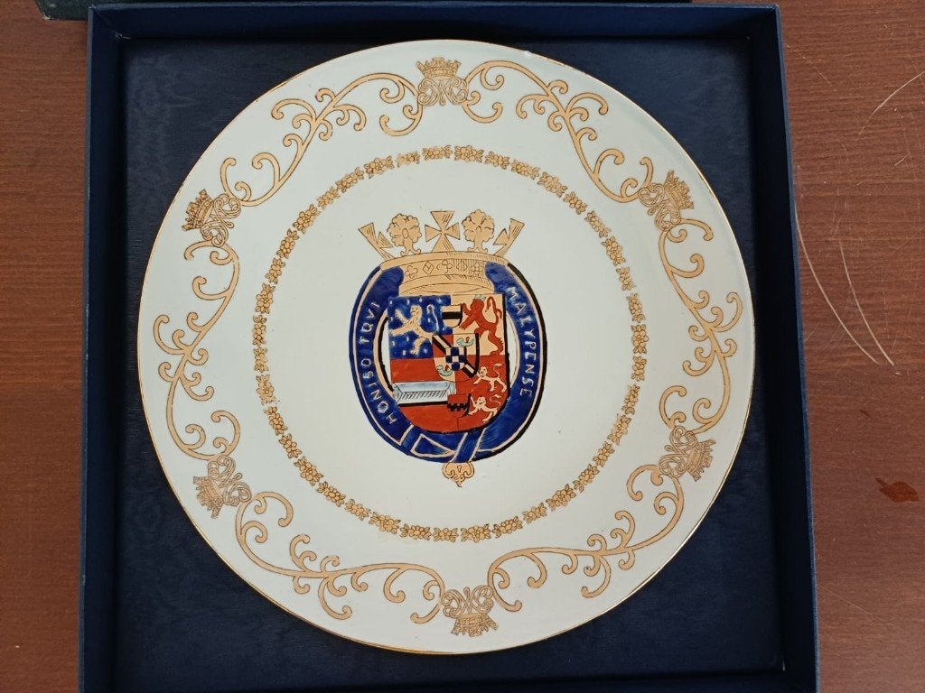Bord 't Konings Loo - in doos, Ophalen of Verzenden, Zo goed als nieuw, 27 cm, 27 cm