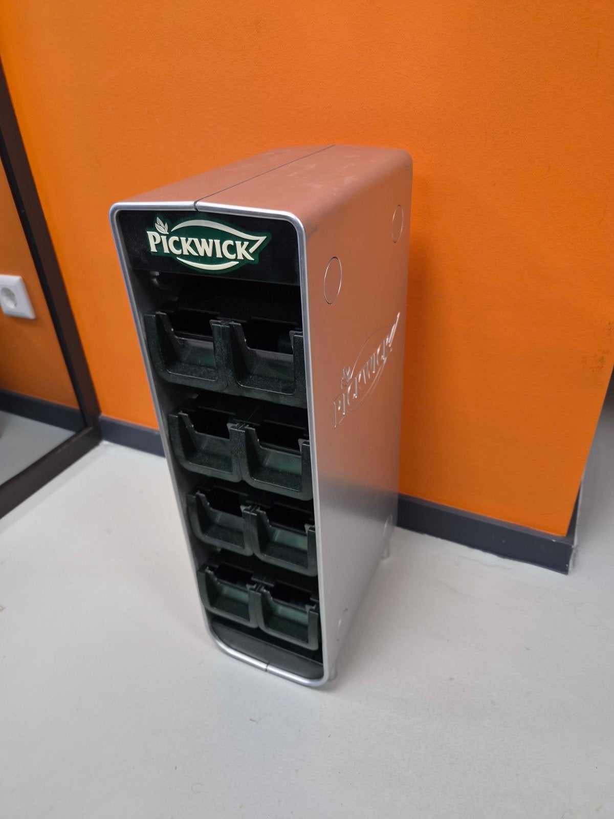 Pickwick theezakjes dispenser, Ophalen, Gebruikt