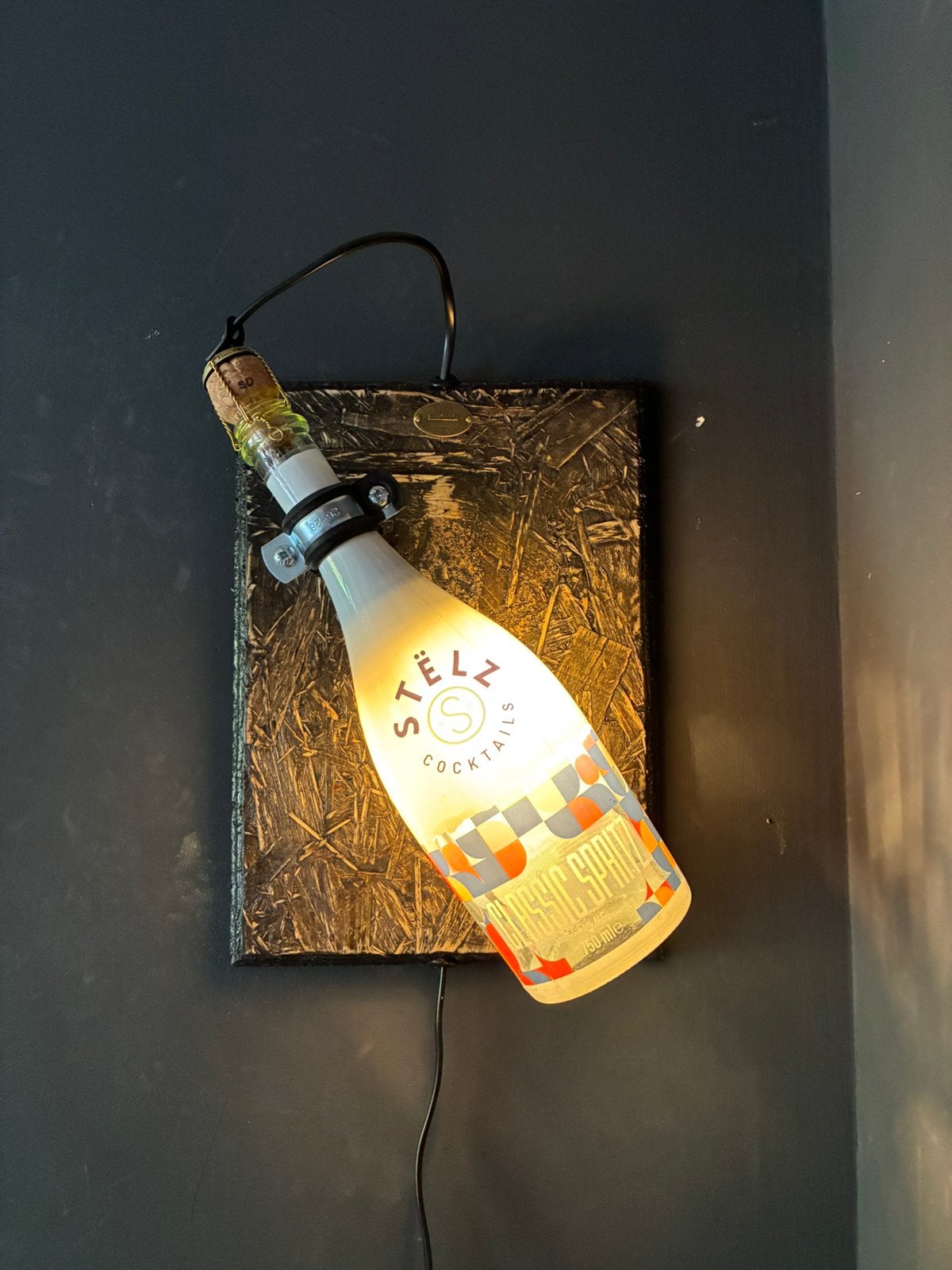 Stëlz Wandlamp, Met schakelaar, Wandlamp, Glas, Meerkleurig