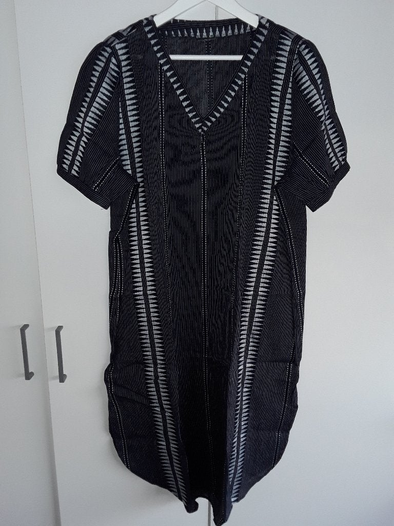 Ulla Popken Donkerblauwe Jurk Met V-hals Maat XL, Blauw, Maat 46/48 (XL) of groter, Nieuw, Ulla Popken