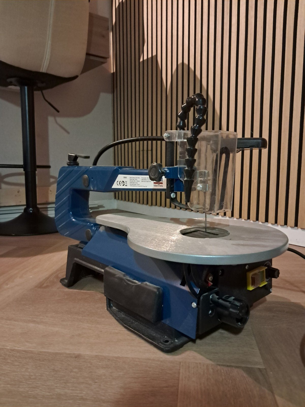 HBM Figuurzaagmachine met LED-licht en blaassysteem, Minder dan 30 mm, HBM, Ophalen of Verzenden, Zo goed als nieuw