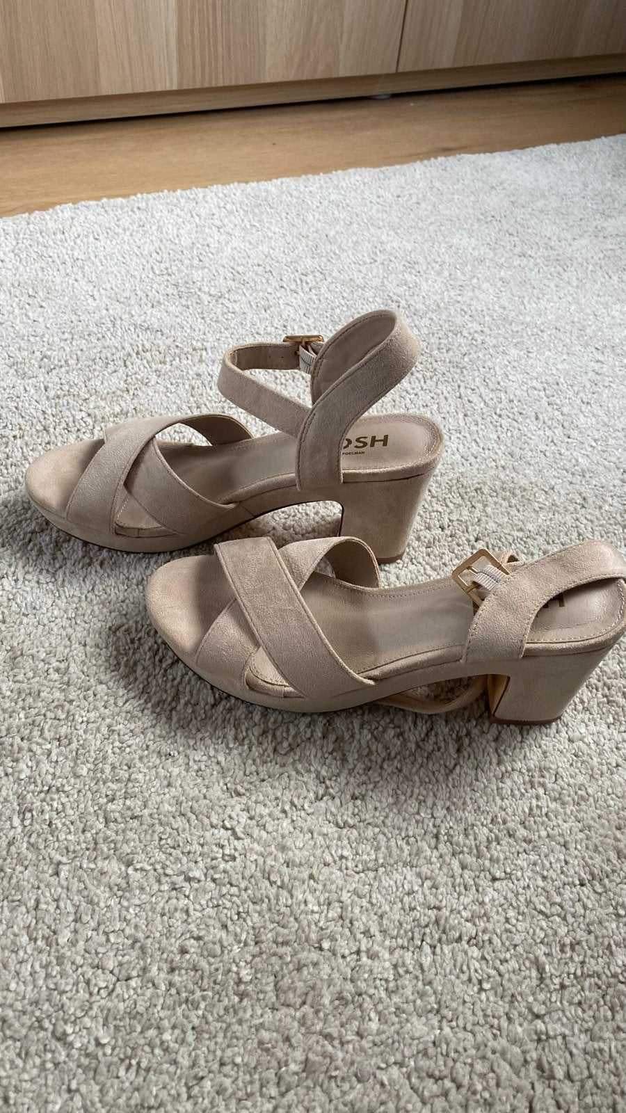 Posh sandalen met blokhak - oud roze, Ophalen of Verzenden, Zo goed als nieuw, Beige, Sandalen of Muiltjes