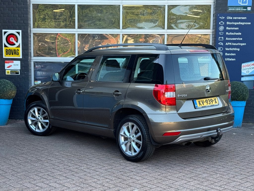 Skoda Yeti 1.2 TSI Ambition, Auto's, Keurmerk '100% Onderhouden', Euro 5, Gebruikt, Handgeschakeld