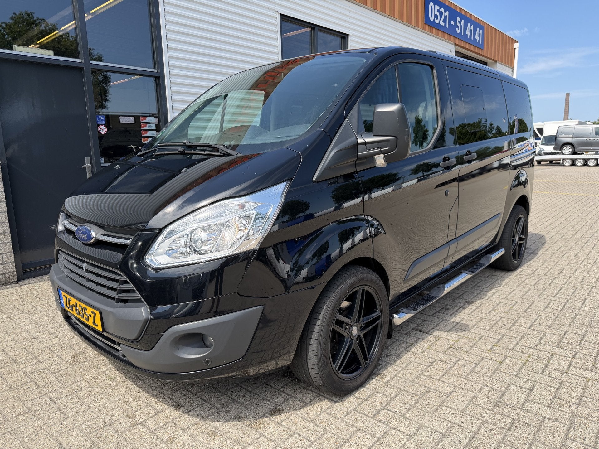Ford Transit Custom Tourneo 310 2.0 TDCI 130pk L1H1 Titanium, Auto's, Voorwielaandrijving, Gebruikt, Met garantie (alle), 7 stoelen