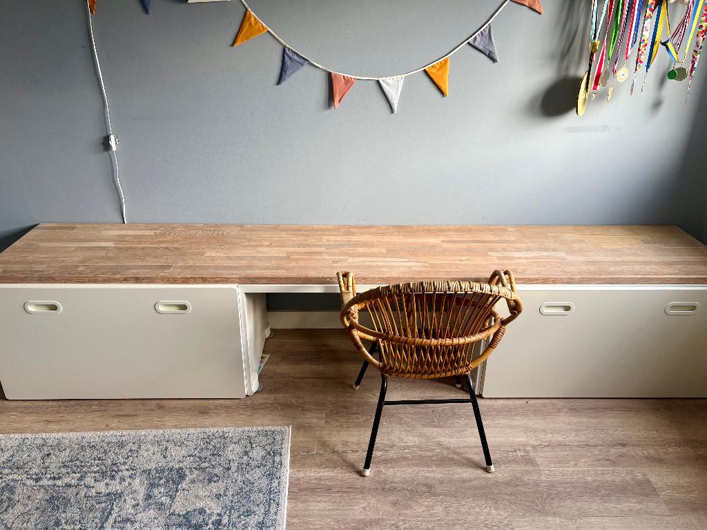 Massief eiken blad + IKEA SMÅSTAD Bureau / Speelgoedkast, Huis en Inrichting, Ophalen, Gebruikt, Demontabel, 50 cm