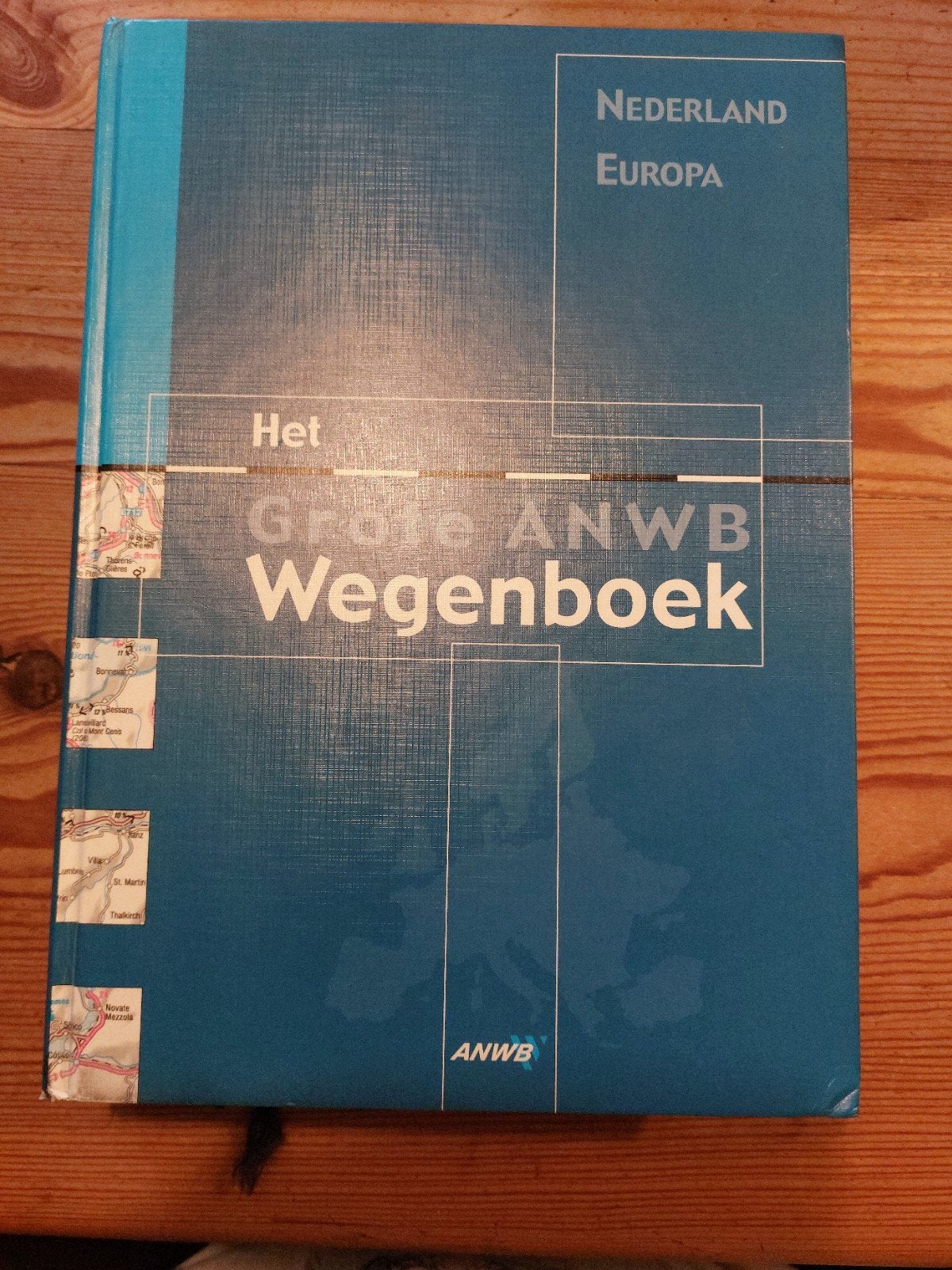 Het Grote ANWB Wegenboek Nederland Europa, Boeken, Gelezen, Overige atlassen, 2000 tot heden, Ophalen of Verzenden