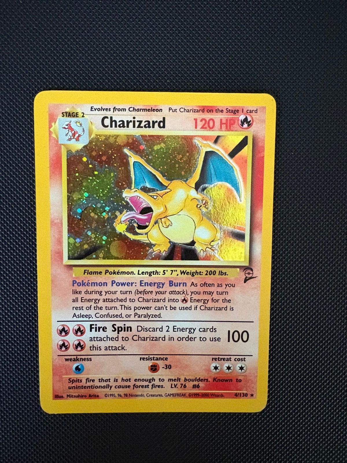 Charizard holo 4/130 pokemon base set 2, Ophalen of Verzenden, Zo goed als nieuw