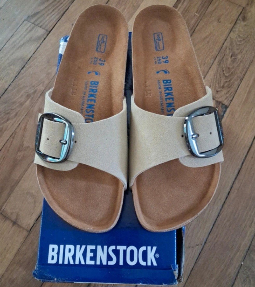 Birkenstock Madrid Big Buckle Sandcastle - Maat 39, Kleding | Dames, Ophalen of Verzenden, Nieuw, Sandalen of Muiltjes