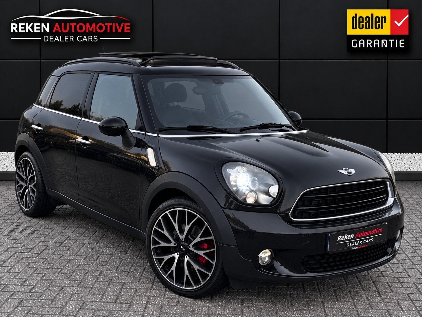 Mini Countryman 1.6 Cooper Chili JCW Pakket Pano Leder Cruis, Dealer onderhouden, Gebruikt, Met garantie (alle), Bedrijf