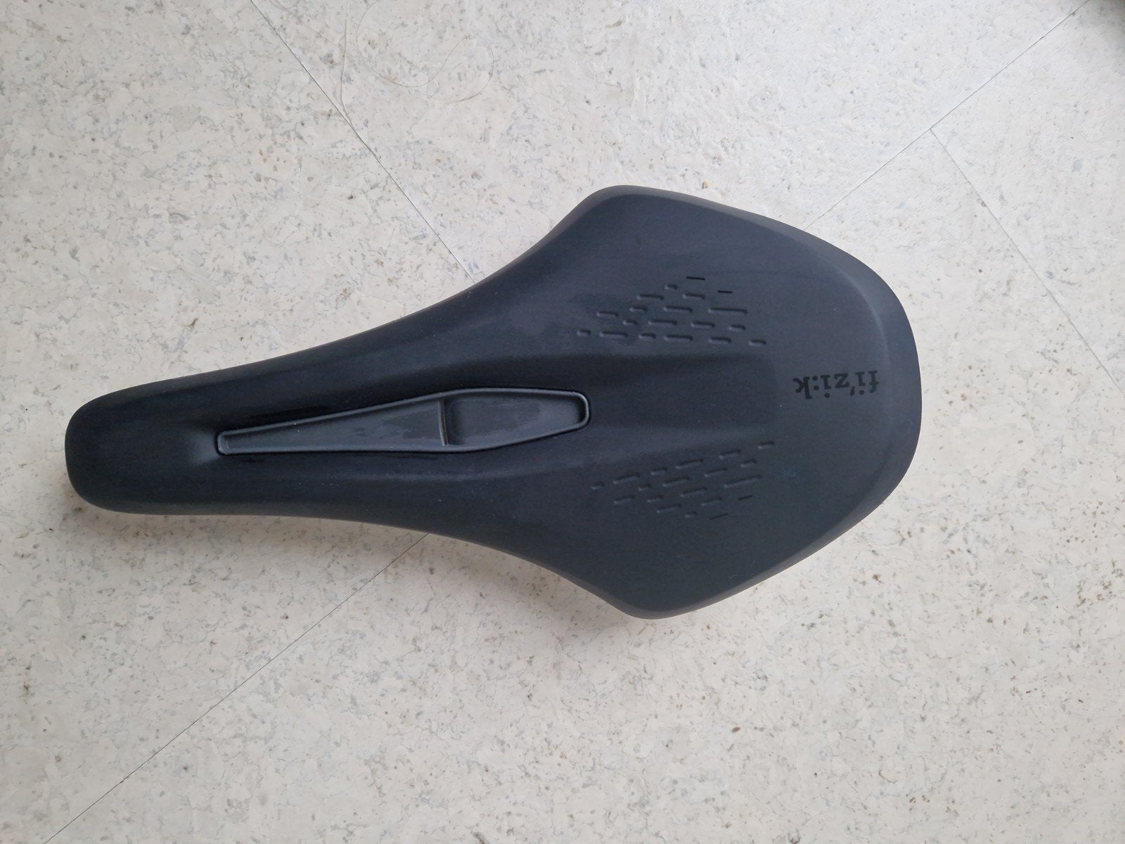 Fizik Argo zadel - Nieuw, nooit gebruikt, Gravelbike, Ophalen of Verzenden, Zadel, Fizik