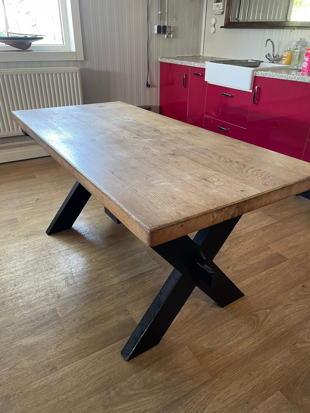 Mooie kruispoot eettafel tafel, Ophalen, 50 tot 100 cm, Zo goed als nieuw, Vijf personen of meer