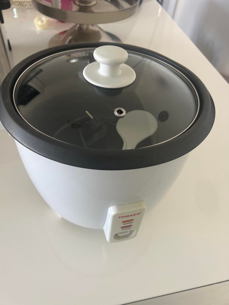 Tomado Rijstkoker - Compact en Efficiënt, Ophalen, Zo goed als nieuw