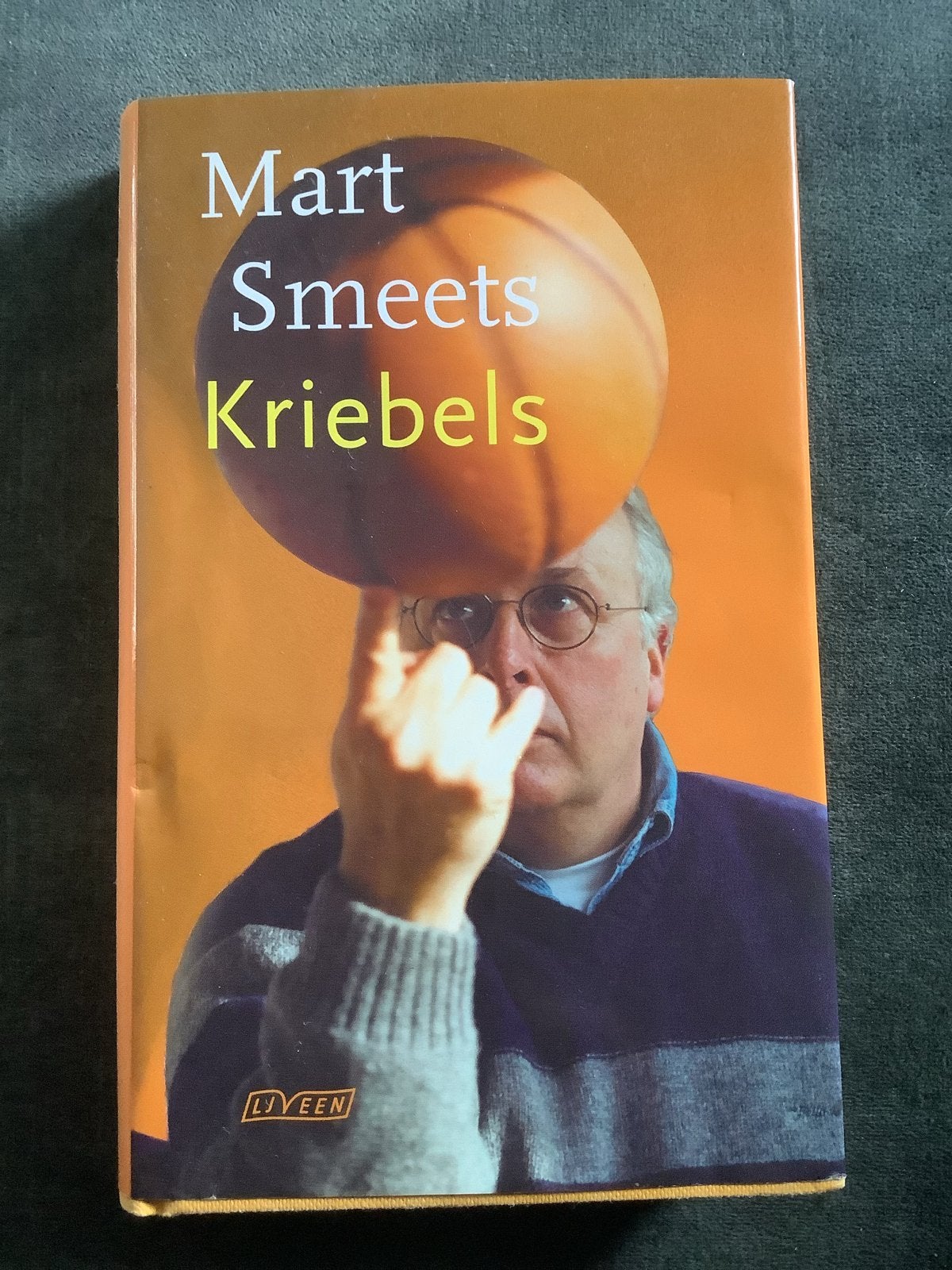 Mart Smeets Kriebels - Boek over sport en meer, Ophalen of Verzenden, Gelezen, Nederland