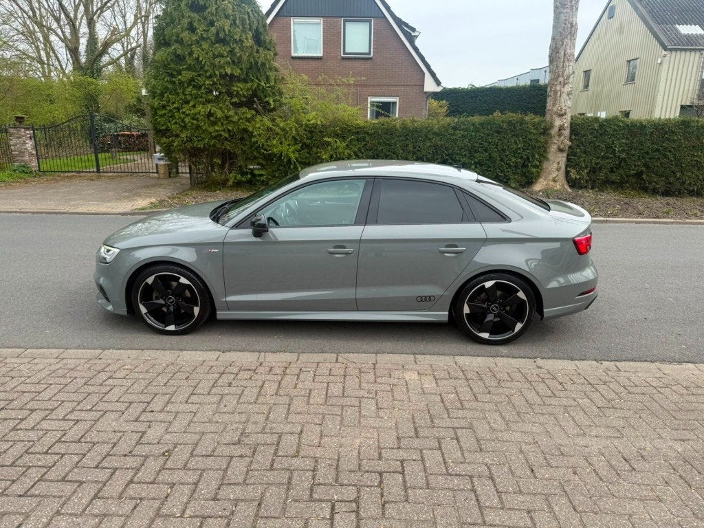 Audi A3 Limousine TFSI CoD Sport S Line Edition/ECC/Cruise c, Auto's, 4 cilinders, Origineel Nederlands, Bedrijf, Sedan