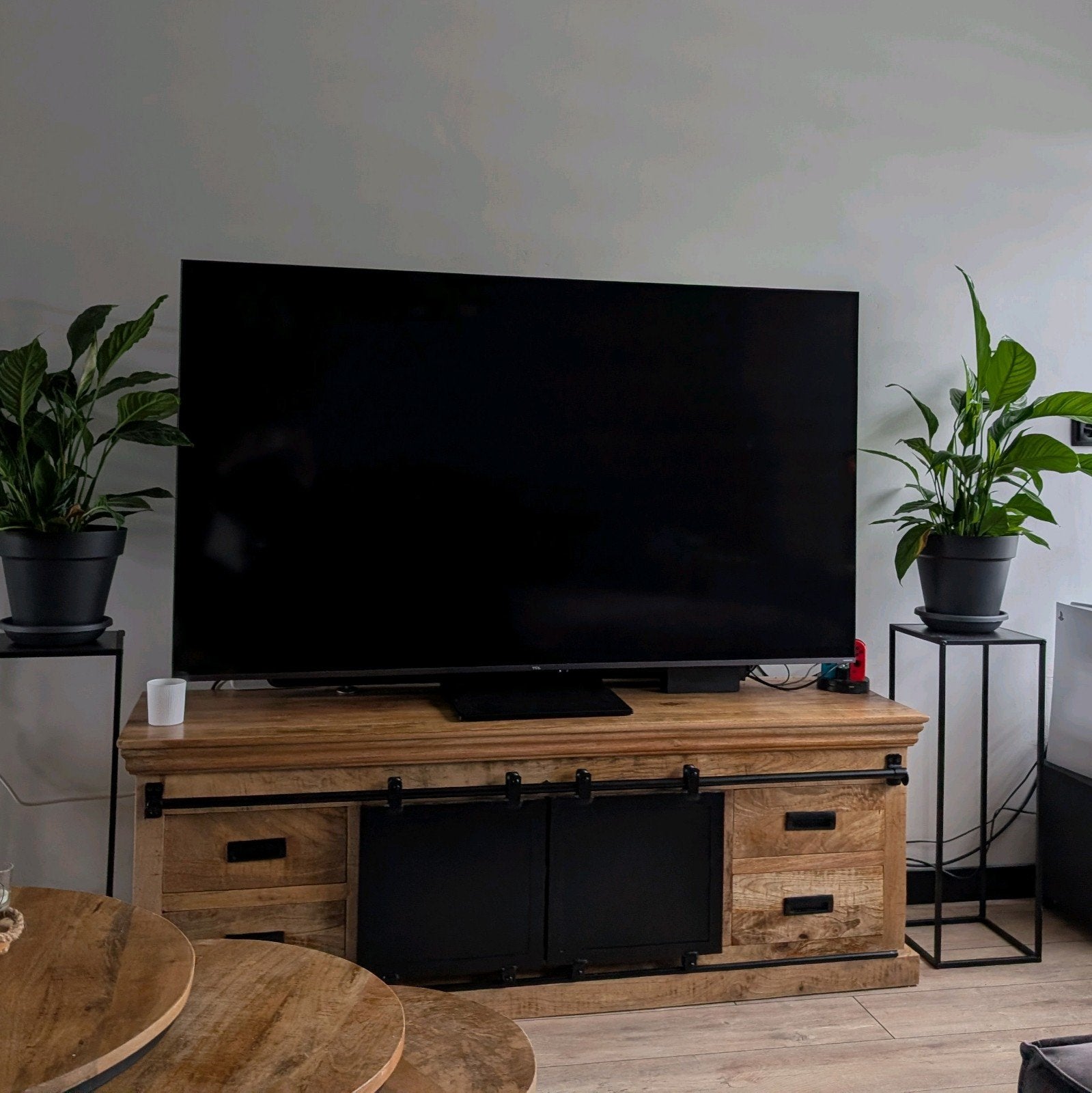Mangohouten Televisiekast - 160x45 cm, Ophalen, 150 tot 200 cm, Zo goed als nieuw, 25 tot 50 cm
