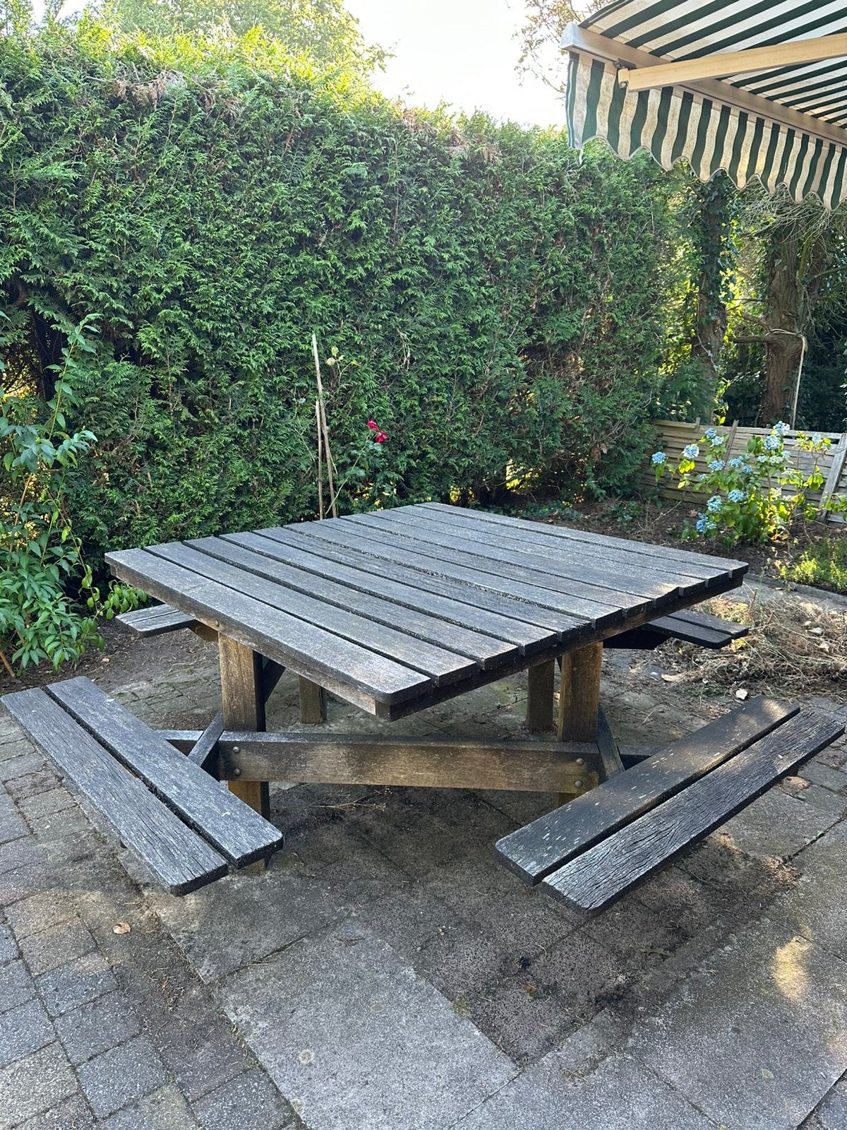 Grote picknicktafel, Ophalen, Gebruikt, Vierkant, Hout