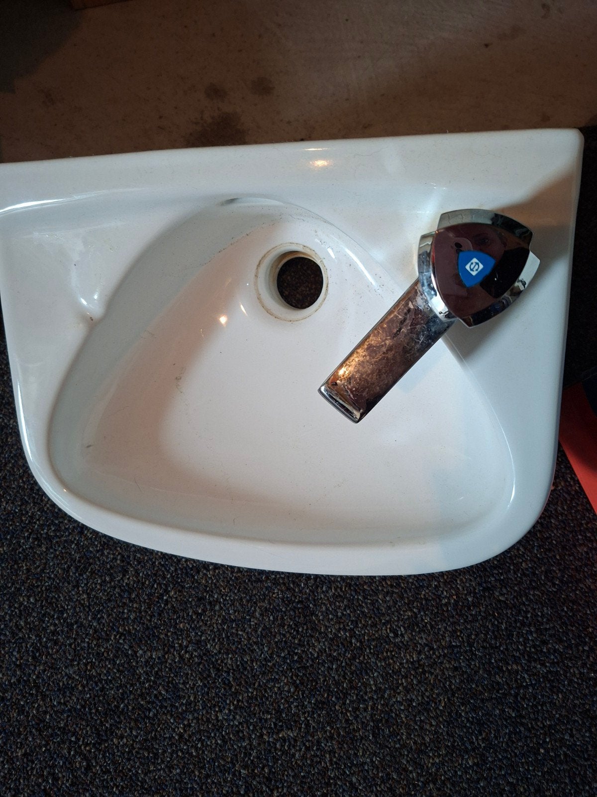 Compact fonteintje voor toilet - 37x28 cm, Ophalen, Gebruikt, Wastafel