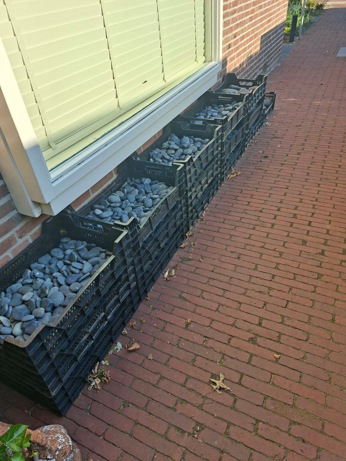 Beach Pepples grijs-zwart, ca. 175 kg, Ophalen, Gebruikt, Grijs, Grind
