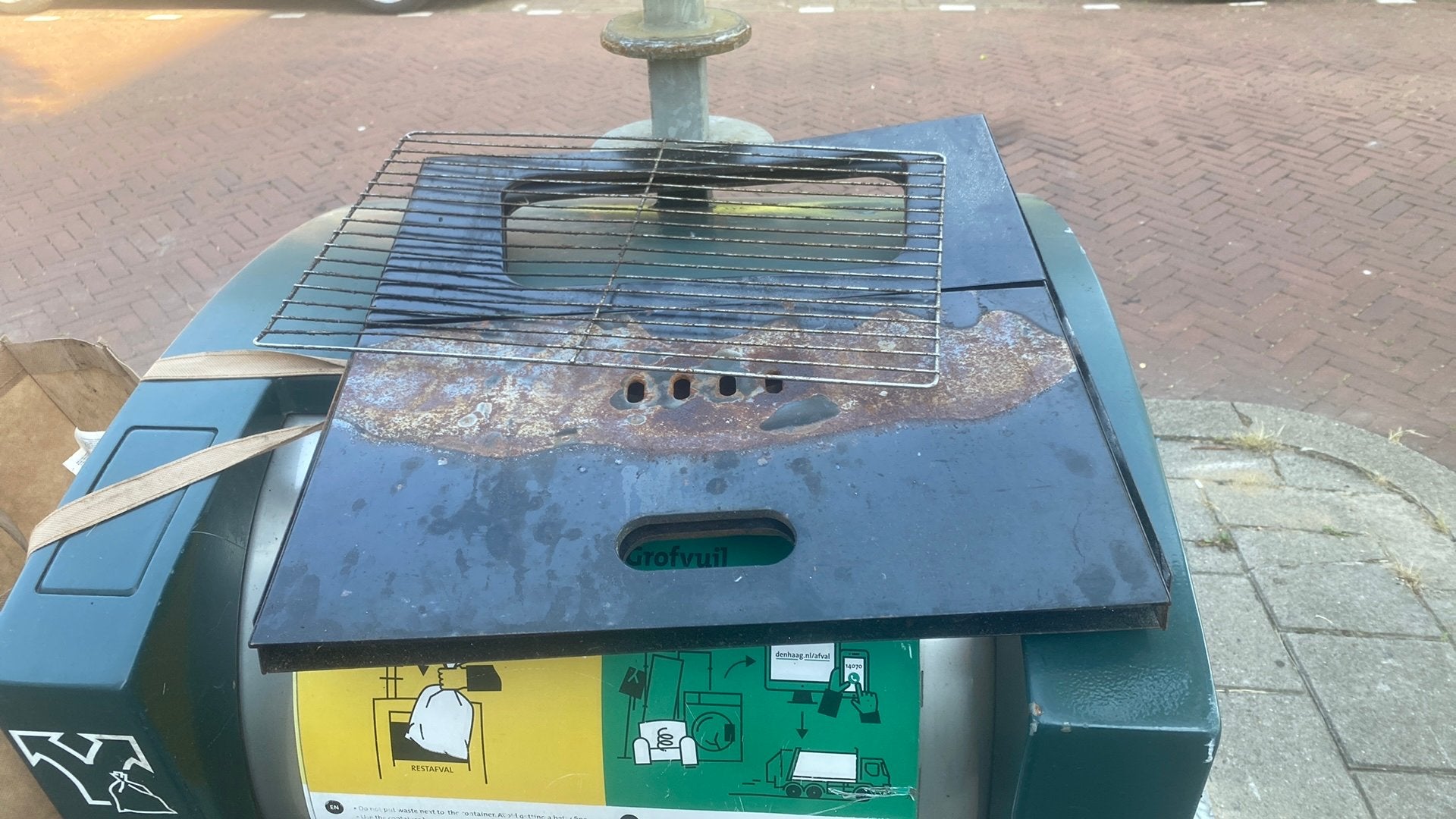 Beste BBQ op aarde op = op, Ophalen, Nieuw