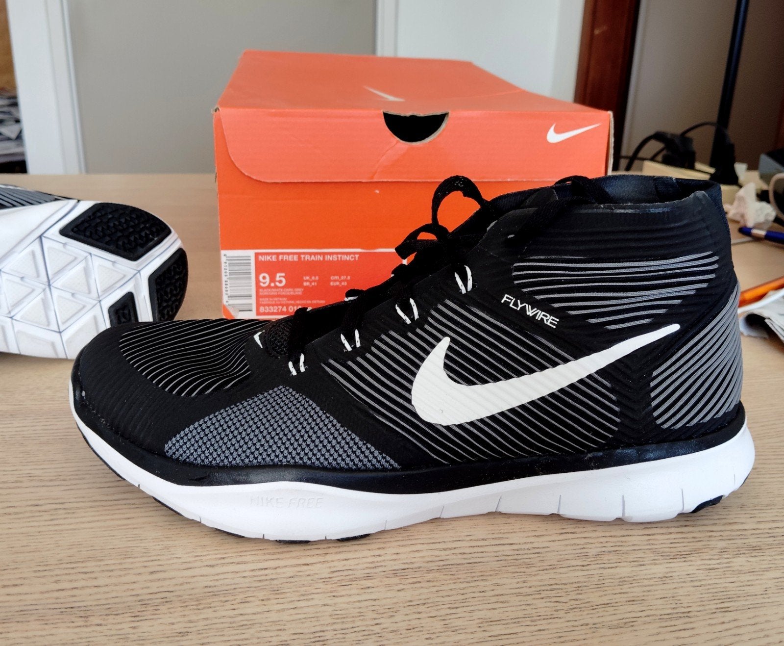 Mooie Nike Free training sneakers maat 9.5 (43), nieuw, Kleding | Heren, Ophalen, Nike, Nieuw, Sportschoenen