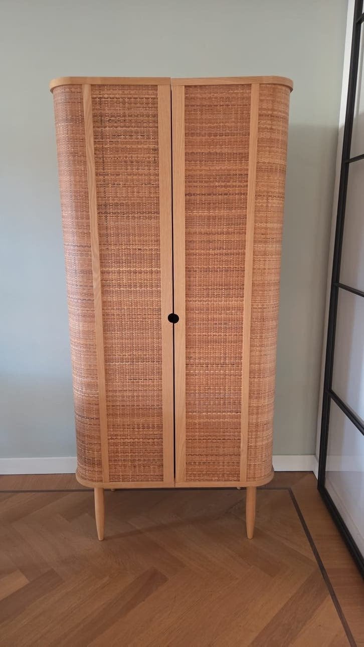 Liana kast, essenhout en rotan, Ophalen, Met deur(en), Zo goed als nieuw, Minder dan 150 cm