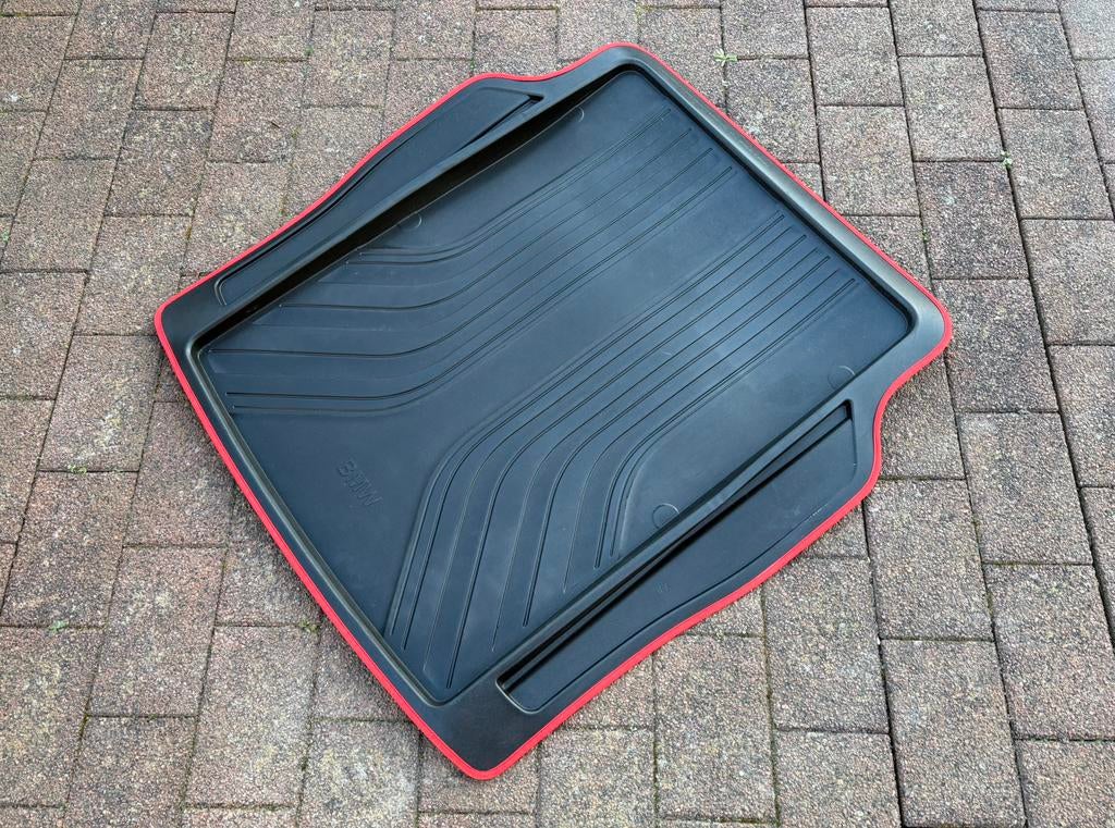 Te koop: kofferbakmat BMW 3-serie F30 en 4-serie F32, Auto diversen, Kofferbakmatten, Ophalen of Verzenden, Zo goed als nieuw