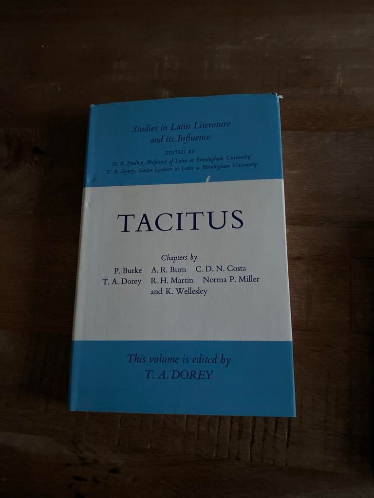 Tacitus - Studies in Latin Literature and its Influence, Boeken, Literatuur, Gelezen, Europa overig, Ophalen of Verzenden