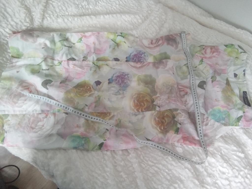Prachtige jurk,pastel bloemen,BTHREE,nieuwstaat,40,gevoerd, Kleding | Dames, Ophalen, Zo goed als nieuw, Maat 38/40 (M), Onder de knie