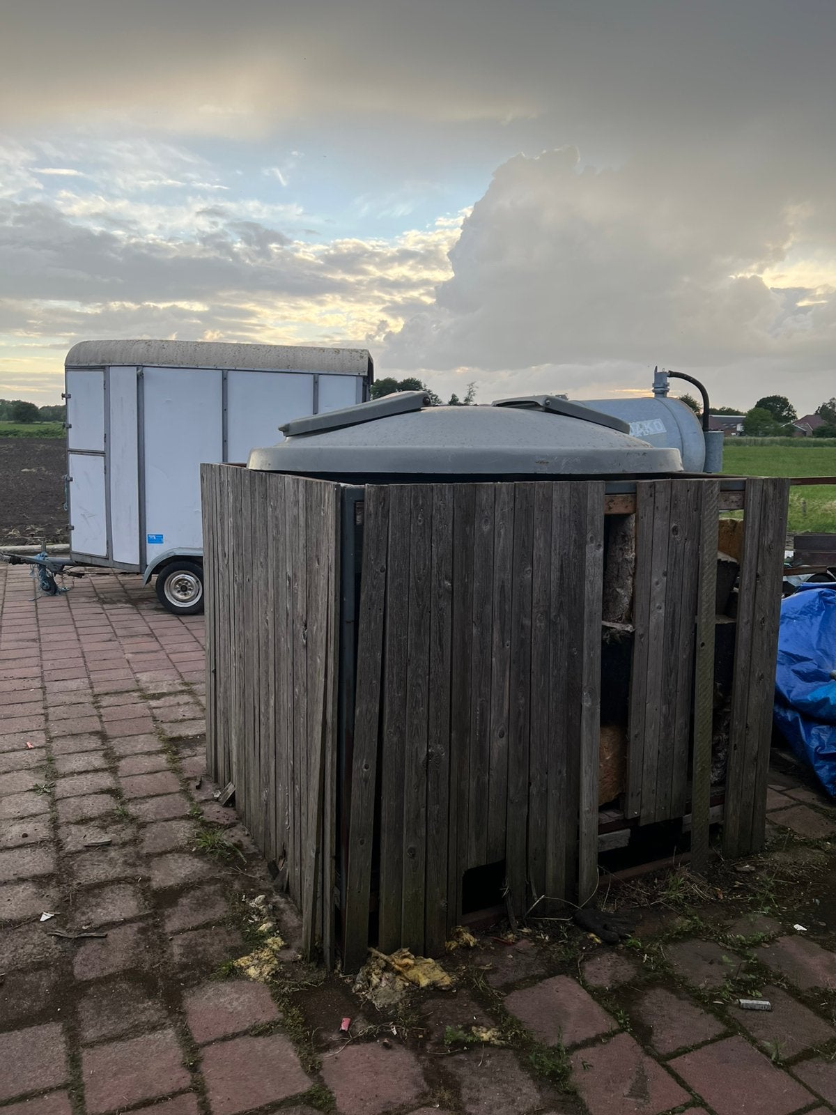 Project hottub, Ophalen, Zo goed als nieuw
