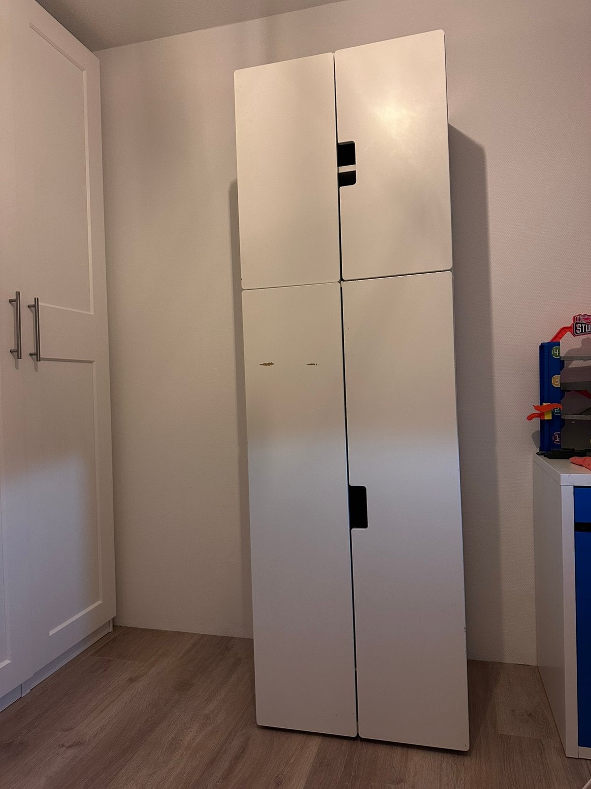 Gratis: witte IKEA Småstad / Platsa kledingkast, Ophalen, Gebruikt, Met deur(en), 50 tot 100 cm