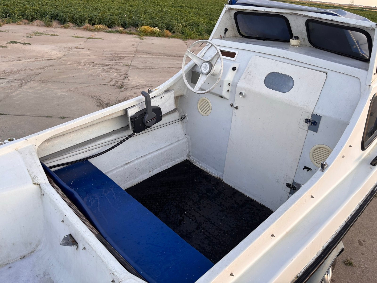 Boot met 4 PK Yamaha 2-takt motor en trailer, Overige merken, Gebruikt, Afdekzeil, Kajuitboot