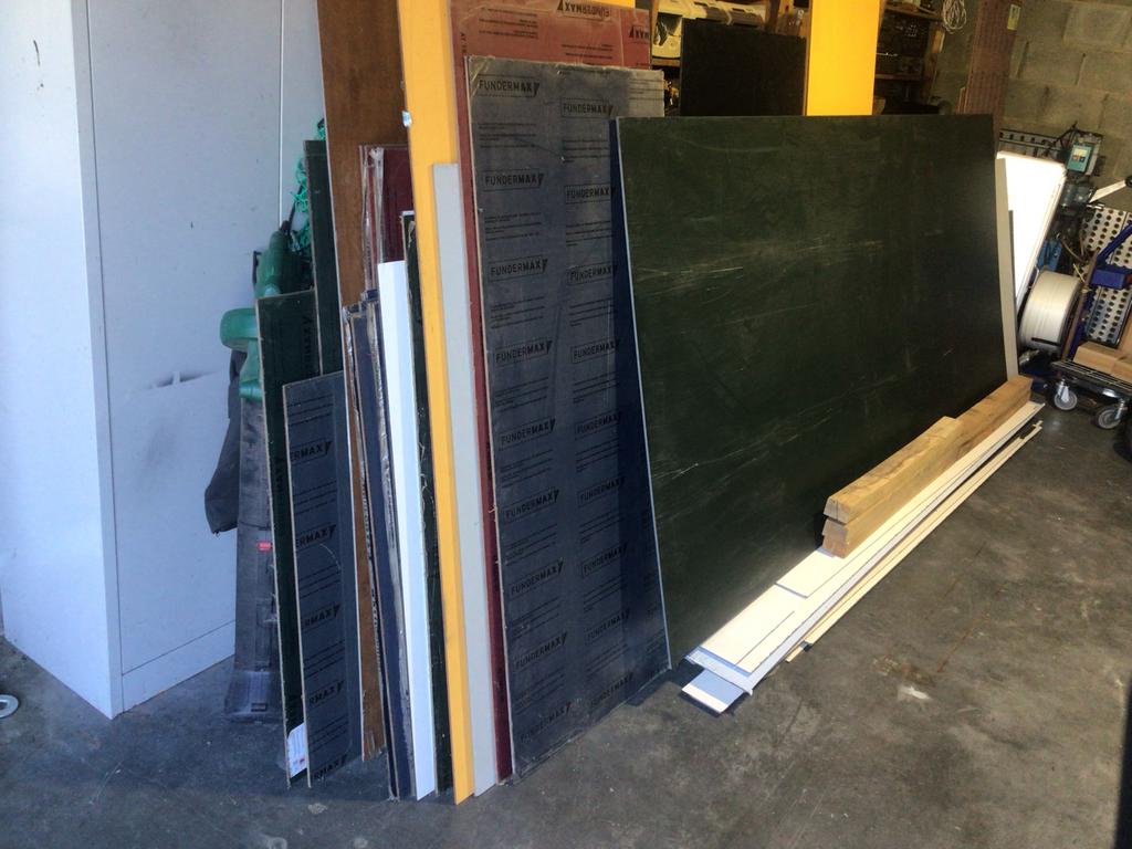 Grote partij Trespa platen diverse maten, Ophalen, Gebruikt, HPL, Minder dan 20 mm