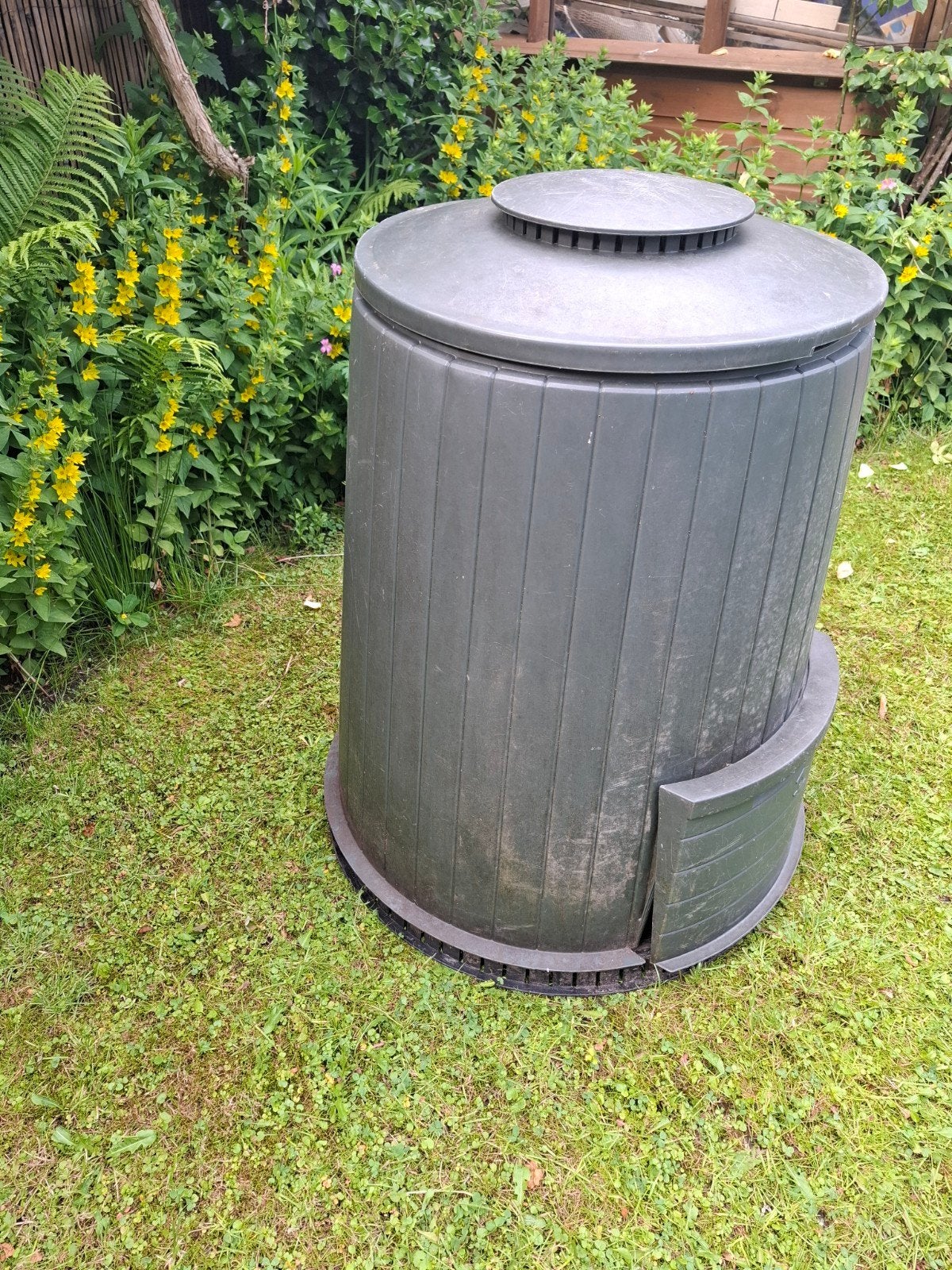 Compostvat ongeveer 300 liter, Tuin en Terras, Overige Tuin en Terras, Ophalen, Gebruikt