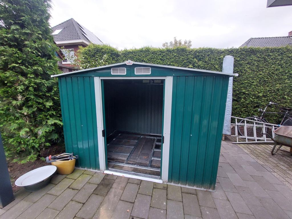 Metalen tuinhuis 5m2. Zelf afbreken., Ophalen, Metaal, Minder dan 250 cm, Zonder ramen