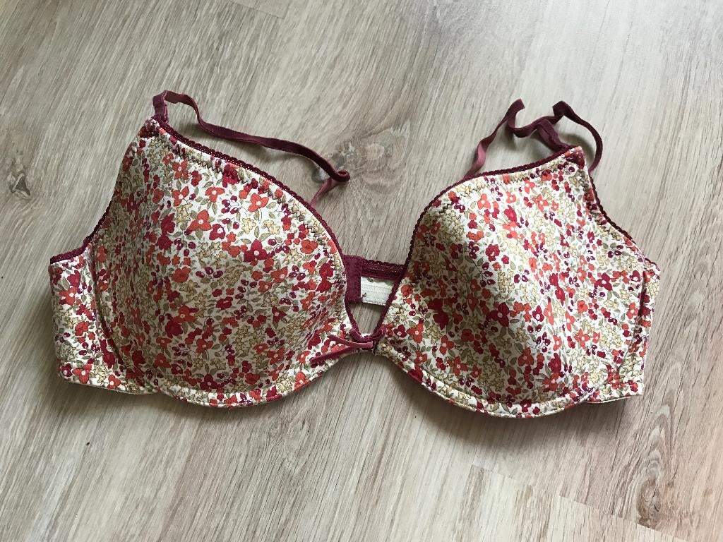 Zara bordeaux voorgevormde beugel BH 85C met bloemendessin, Zara, Ophalen of Verzenden, Rood, BH
