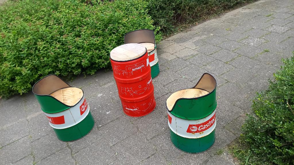 Tuinset kinderen olievat., Ophalen, Overige materialen, Gebruikt, Bijzettafel