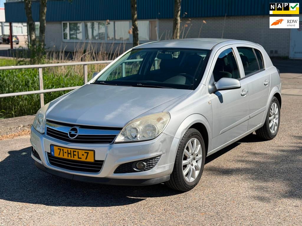 Opel Astra 1.6 Temptation!2008!5-deurs!Airco!PDC!Cruise!, Auto's, Voorwielaandrijving, 15 km/l, Gebruikt, 4 cilinders