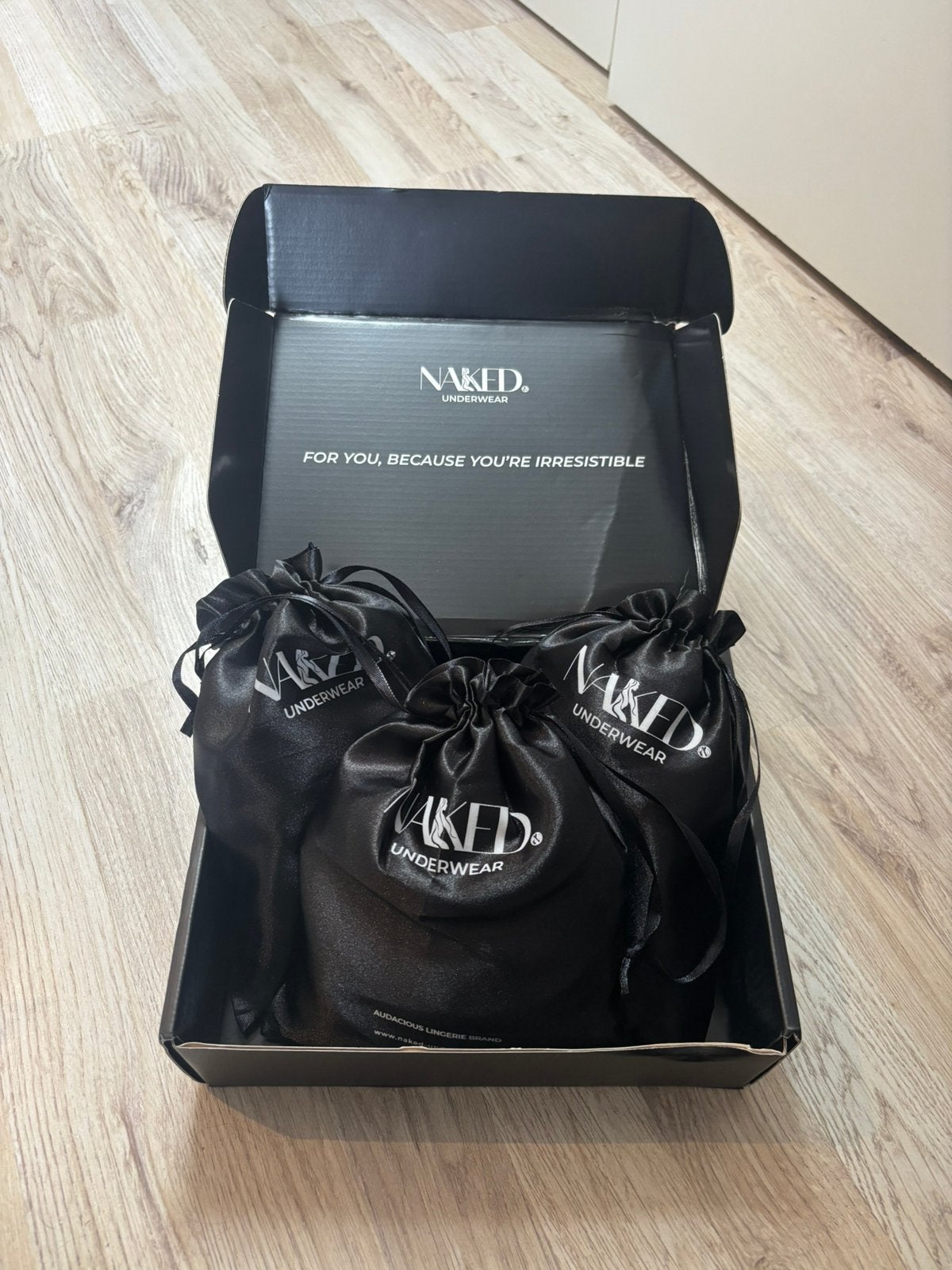NAKED-UNDERWEAR setjes, Ophalen of Verzenden, Zwart, Body of Korset