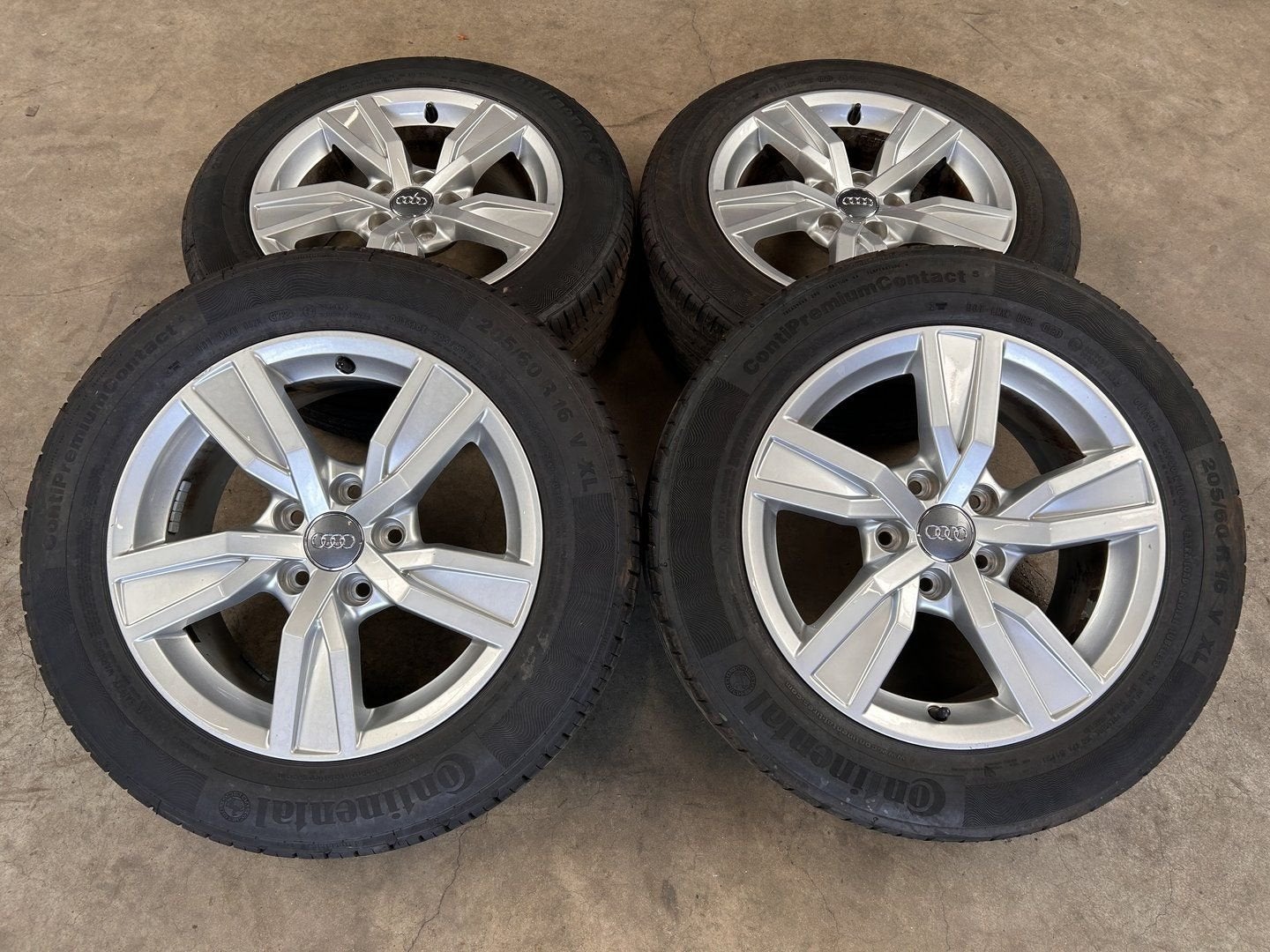 ✅ DIV 16 inch originele velgen + ☀️ of 🌦️ banden Audi A4