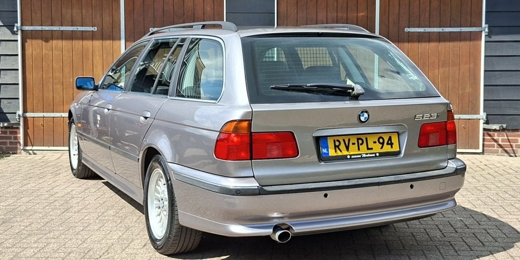 BMW 5 Serie Touring 523i Executive | Nieuwe APK | 6 cilinder, foto 7