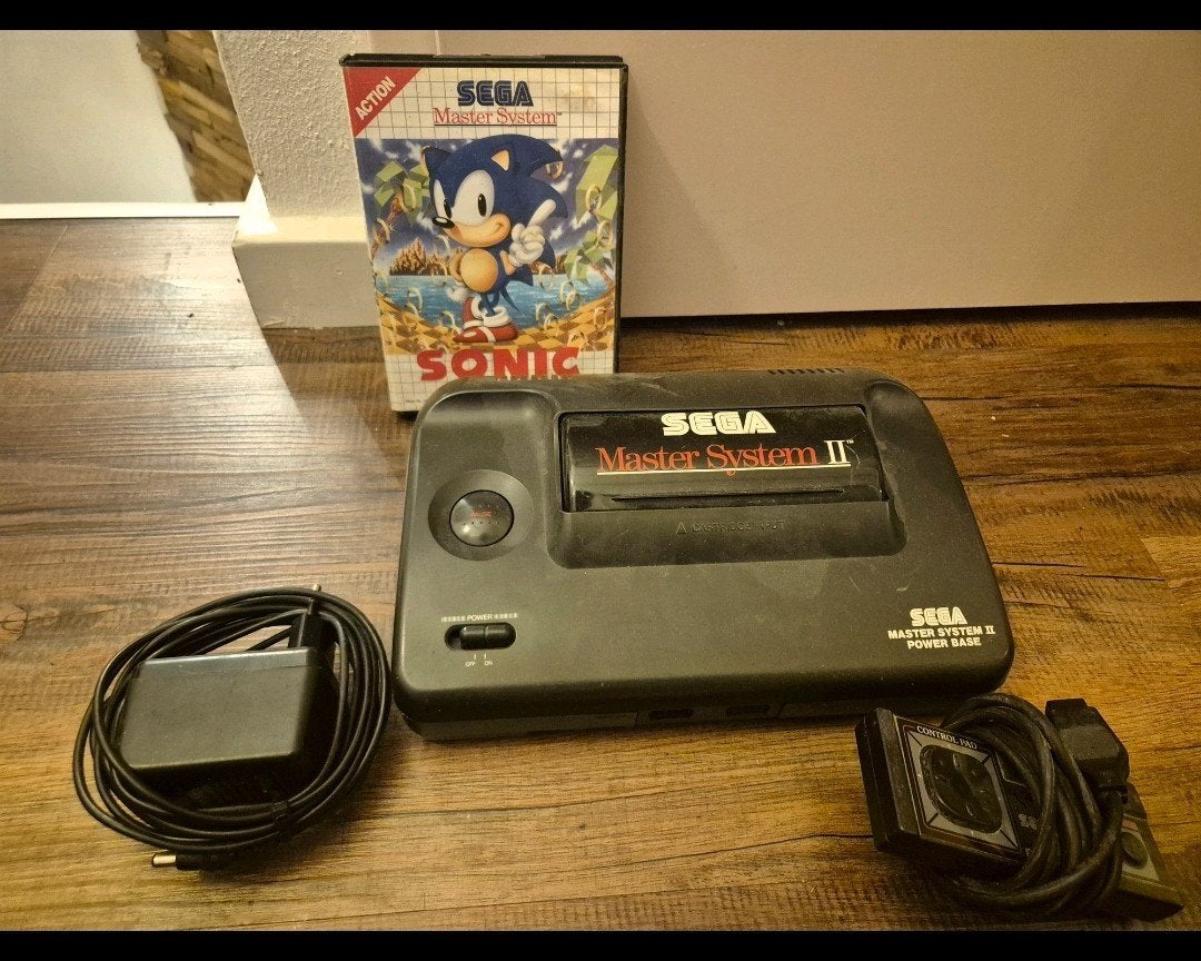 Sega master system 2 console met sonic game, Spelcomputers en Games, Spelcomputers | Sega, Ophalen of Verzenden, Zo goed als nieuw