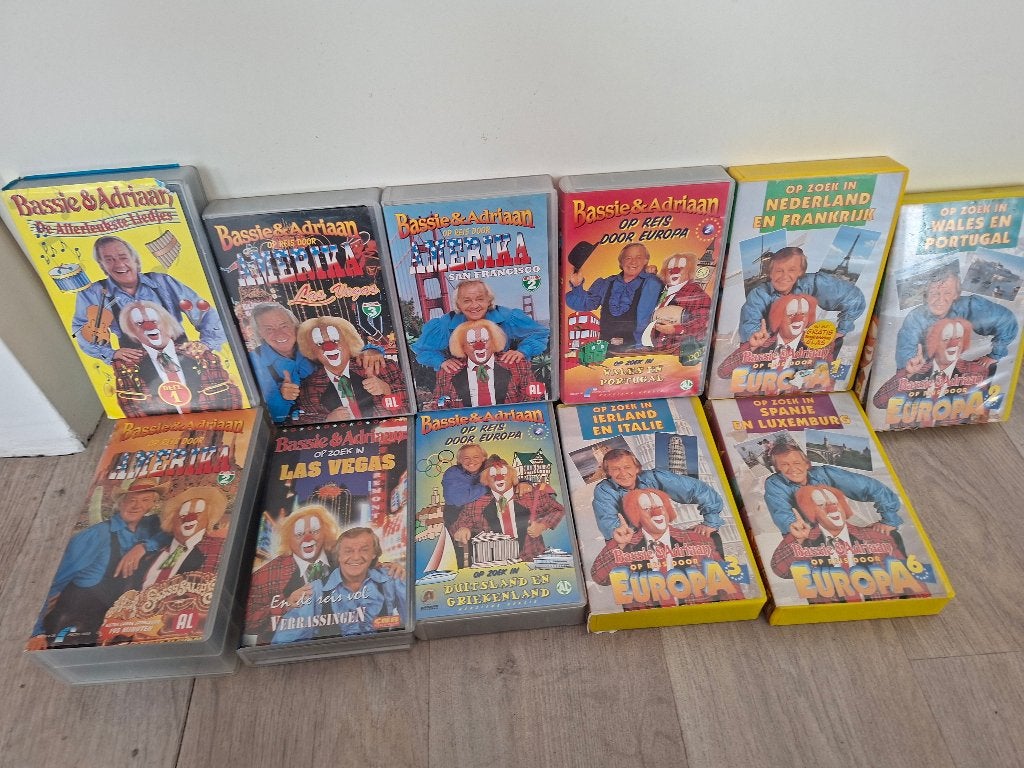 Bassie & Adriaan VHS videobanden, Alle leeftijden, Ophalen of Verzenden, Gebruikt, Nederlandstalig