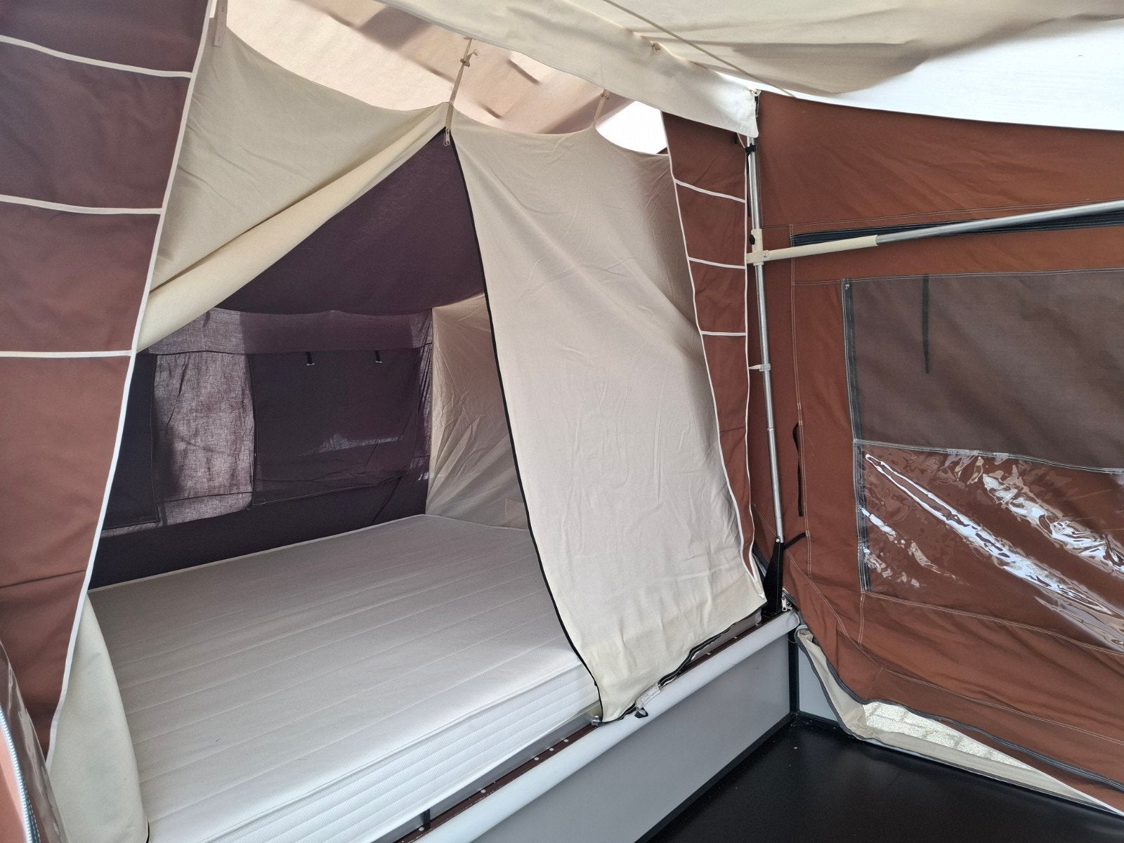 Combi Camp Valley comfort met keuken 2012, Ophalen, Combi-Camp, Tot en met 2, Aanwezig