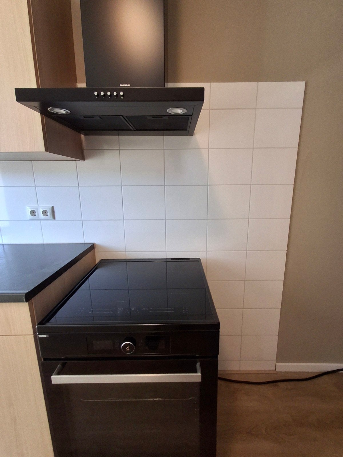 Whirlpool oven met Inventum afzuigkap - Nieuwstaat, Ophalen, Whirlpool, Oven, Hete lucht