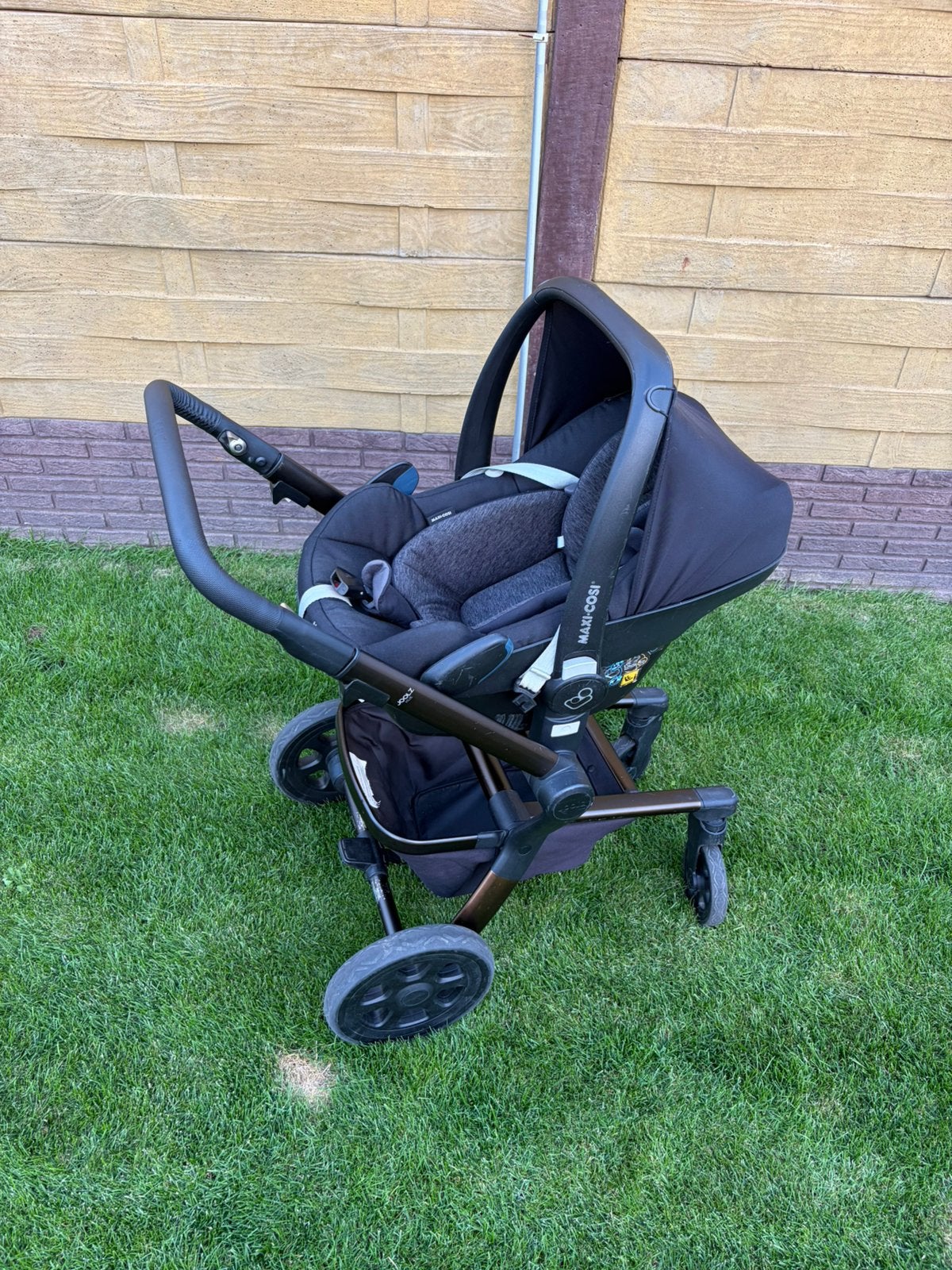 Joolz hub kinderwagen met veel extra's, Zo goed als nieuw, Met reiswieg, Ophalen, Kinderwagen